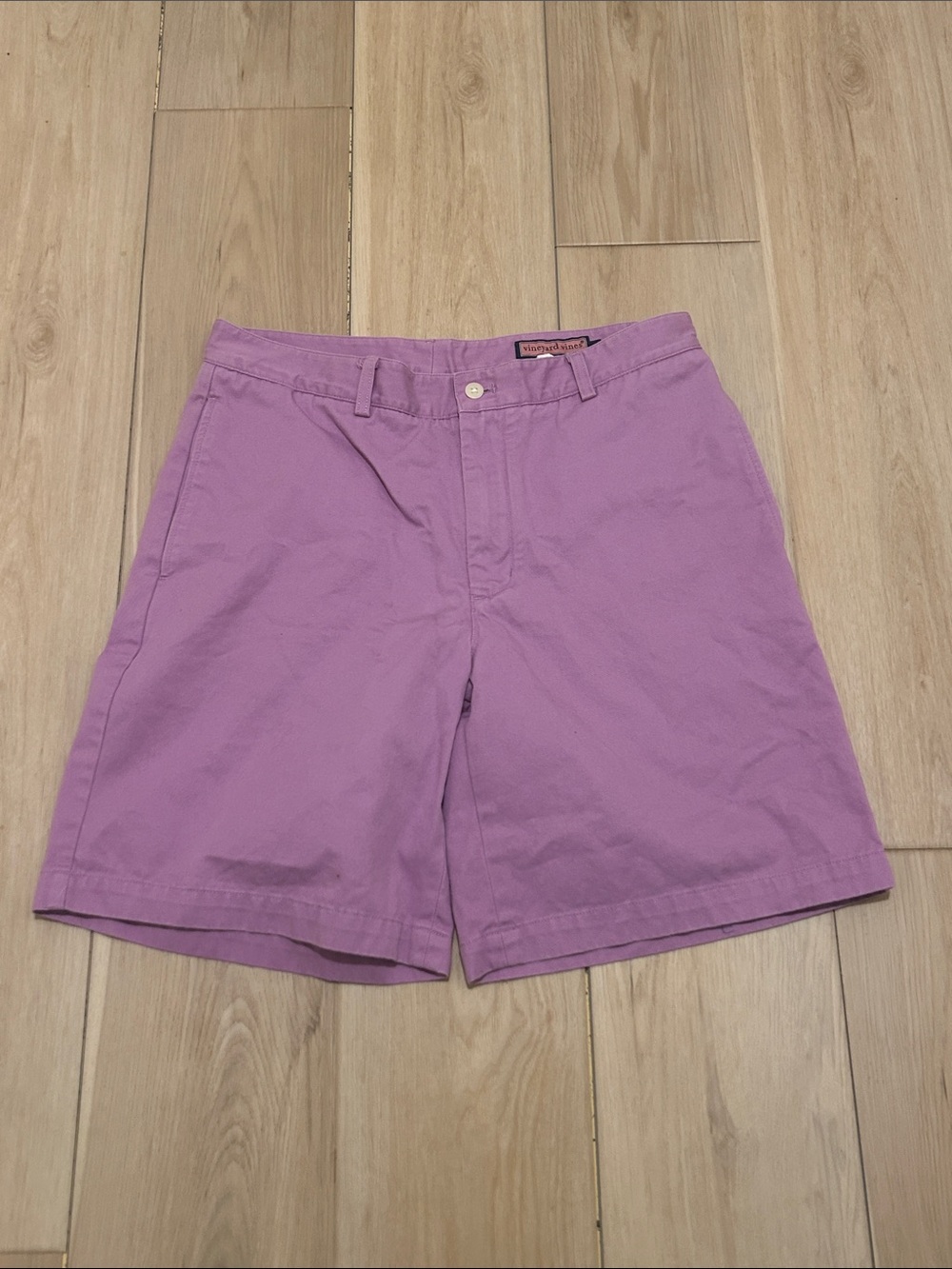 Vineyard Vines Men’s Lavender Purple Cotton Twill Shorts Preppy Size 34 **spots